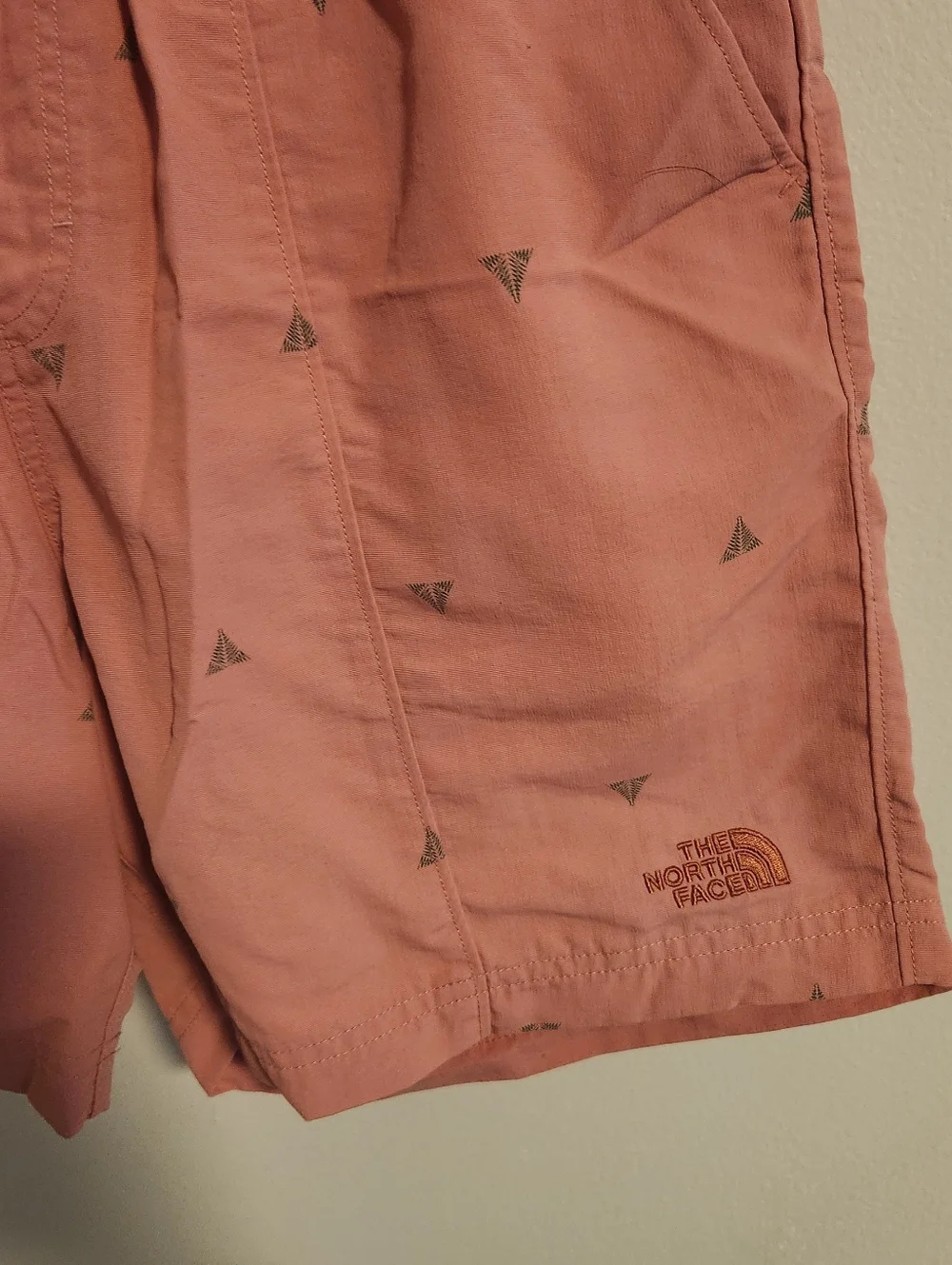 The North Face Printed Class V Pull-On Shorts Men S‎ Pink Topo Print Like New